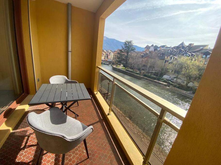Quai Des Cordeliers, Balcon Et Vieille Ville 阿讷西 外观 照片
