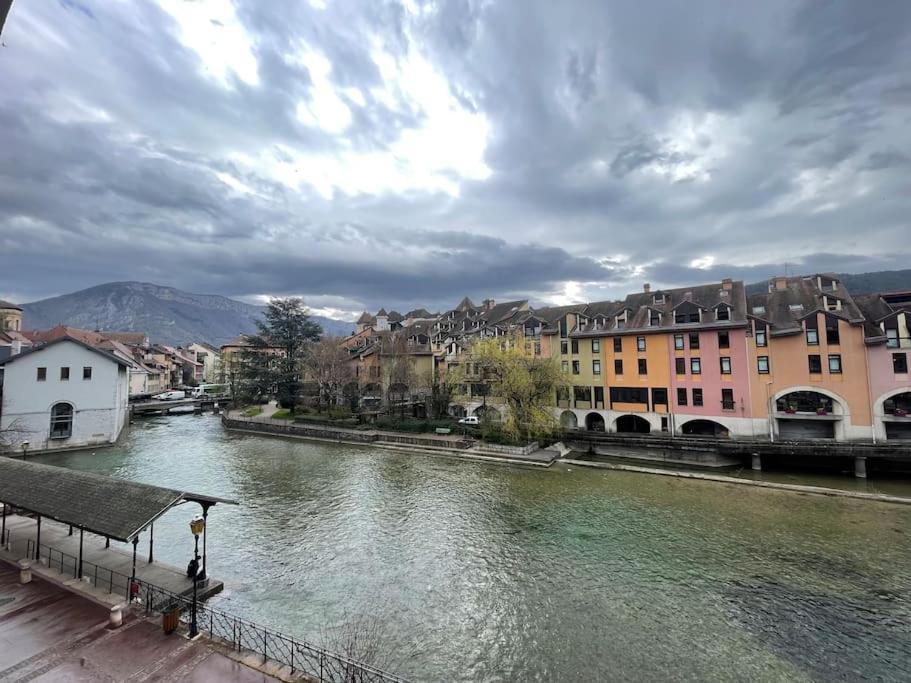 Quai Des Cordeliers, Balcon Et Vieille Ville 阿讷西 外观 照片